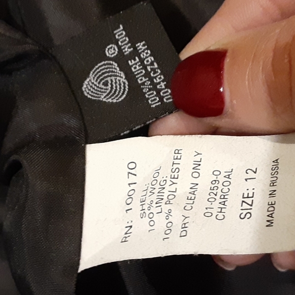 Vintage Halston Fully Lined Wool Long Coat Sz 12 made in Russia - Picture 9 of 11